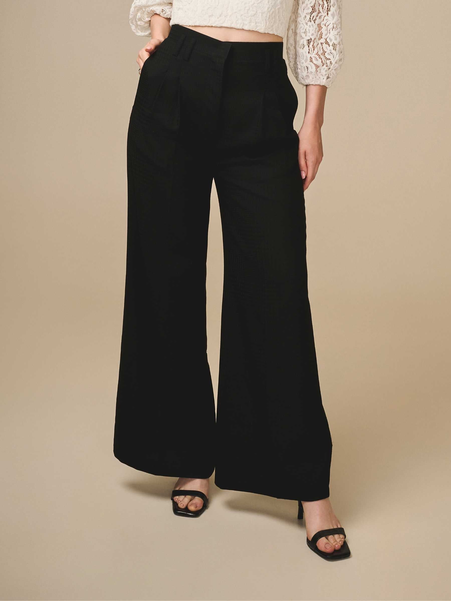 Noir Wool Relaxed Trousers